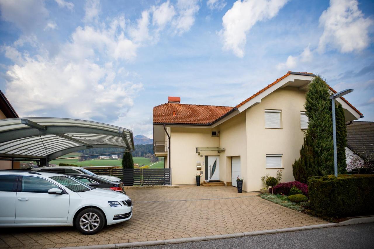 Apartamento Relax & Beautiful View Slovenj Gradec Exterior foto